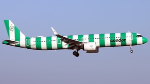 Photo of D-ANMW - Airbus A321-271NX operated by Condor