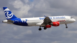Photo of N686TA - Airbus A320-214 operated by Avianca El Salvador