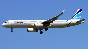 Photo of HL8099 - Airbus A321-231 operated by Air Busan