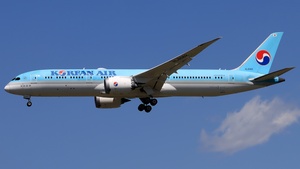 Photo of HL8082 - Boeing 787-9 Dreamliner operated by Korean Air