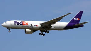 Photo of N860FD - Boeing 777-F operated by FedEx