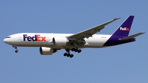 Photo of N868FD - Boeing 777-FS2 operated by FedEx
