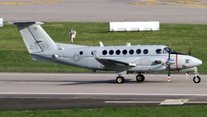 Photo of 168207 - Beechcraft UC-12W Huron operated by US Marine Corps