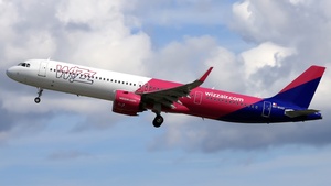 Photo of 9H-WAO - Airbus A321-271NX operated by Wizz Air Malta