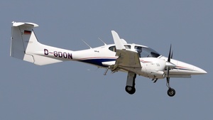 Photo of D-GDON - Diamond DA42 Twin Star operated by Motorflugsportgruppe Donauwörth-Genderkingen