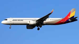 Photo of HL8356 - Airbus A321-251NX operated by Asiana Airlines