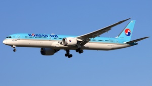 Photo of HL8537 - Boeing 787-10 Dreamliner operated by Korean Air