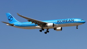 Photo of HL7710 - Airbus A330-323 operated by Korean Air