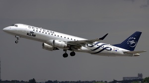Photo of PH-EZX - Embraer ERJ-190STD operated by KLM Cityhopper