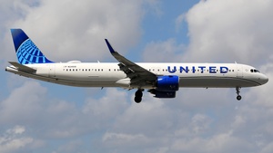 Photo of N24519 - Airbus A321-271NX operated by United Airlines