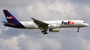 Photo of N964FD - Boeing 757-258(SF) operated by FedEx