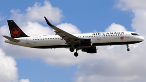 Photo of C-FFGZ - Airbus A321-211 operated by Air Canada