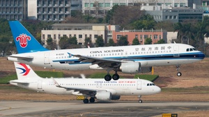 Photo of B-6293 - Airbus A320-214 operated by China Southern Airlines