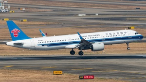 Photo of B-8367 - Airbus A321-271N operated by China Southern Airlines