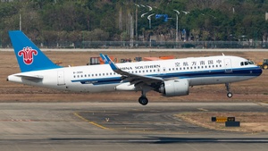 Photo of B-301H - Airbus A320-251N operated by China Southern Airlines