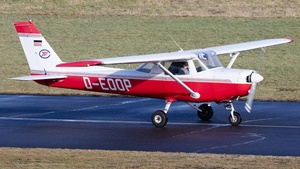 Photo of D-EOOP - Reims-Cessna F152 operated by TFC Flight Training