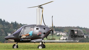 Photo of D-MWIH - Celier Xenon 4 operated by Private