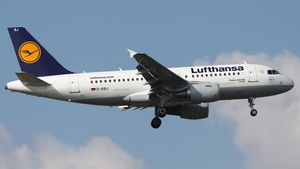 Photo of D-AIBJ - Airbus A319-112 operated by Lufthansa