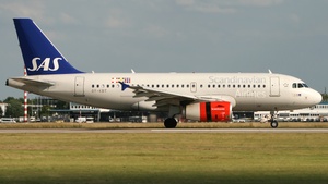 Photo of OY-KBT - Airbus A319-131 operated by SAS Scandinavian Airlines