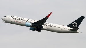 Photo of OE-LAY - Boeing 767-3Z9(ER) operated by Austrian Airlines