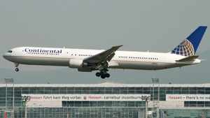 Photo of N59053 - Boeing 767-424(ER) operated by Continental Airlines