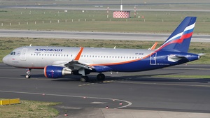 Photo of VP-BCB - Airbus A320-214 operated by Aeroflot