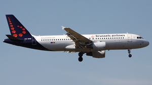 Photo of OO-SNB - Airbus A320-214 operated by Brussels Airlines