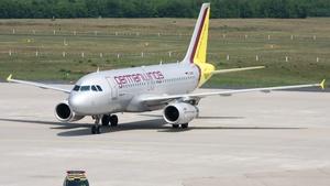 Photo of D-AGWK - Airbus A319-132 operated by Germanwings