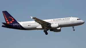 Photo of OO-SNC - Airbus A320-214 operated by Brussels Airlines