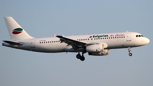 Photo of LZ-LAA - Airbus A320-231 operated by Bulgarian Air Charter