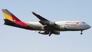 Photo of HL7423 - Boeing 747-48E(M) operated by Asiana Airlines