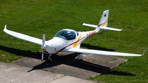 Photo of D-EVMU - Aquila A210 operated by Private
