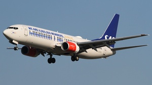 Photo of LN-RCY - Boeing 737-883 operated by SAS Scandinavian Airlines