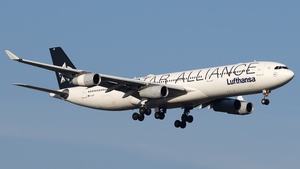Photo of D-AIGP - Airbus A340-313 operated by Lufthansa