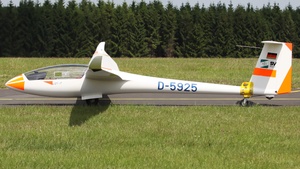 D-5925 - Rolladen-Schneider LS8-18