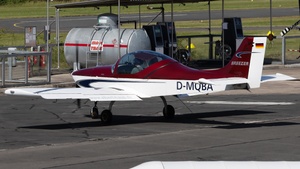 Photo of D-MQBA - Breezer B400 operated by Private