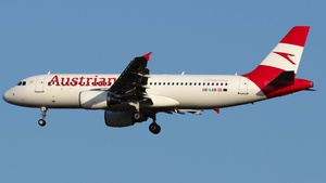 Photo of OE-LXB - Airbus A320-216 operated by Austrian Airlines