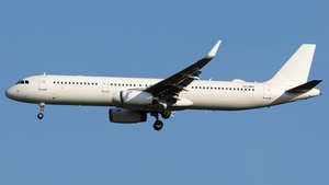 Photo of SU-NMS - Airbus A321-231 operated by Nesma Airlines