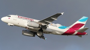 Photo of D-AGWU - Airbus A319-132 operated by Eurowings