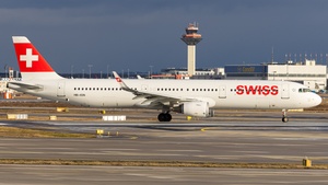Photo of HB-ION - Airbus A321-212 operated by Swiss International Air Lines