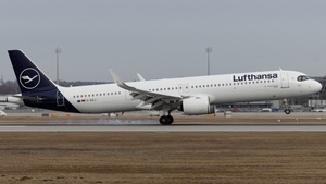 Photo of D-AIEJ - Airbus A321-271NX operated by Lufthansa