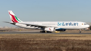 Photo of 4R-ALM - Airbus A330-343 operated by SriLankan Airlines