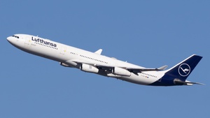 Photo of D-AIGU - Airbus A340-313 operated by Lufthansa