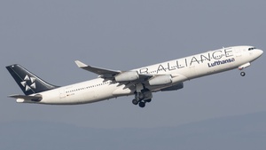Photo of D-AIGN - Airbus A340-313 operated by Lufthansa