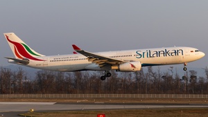 Photo of 4R-ALQ - Airbus A330-343 operated by SriLankan Airlines
