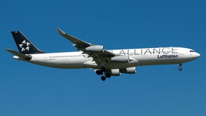 Photo of D-AIGN - Airbus A340-313 operated by Lufthansa