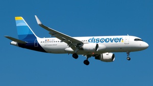 Photo of D-AIUY - Airbus A320-214 operated by Discover Airlines