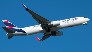 Photo of N420LA - Boeing 767-316F(ER) operated by LATAM Cargo