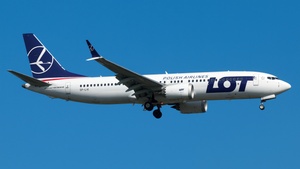 Photo of SP-LVI - Boeing 737 MAX 8 operated by LOT Polish Airlines