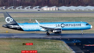 Photo of F-HBUZ - Airbus A321-252NX operated by La Compagnie